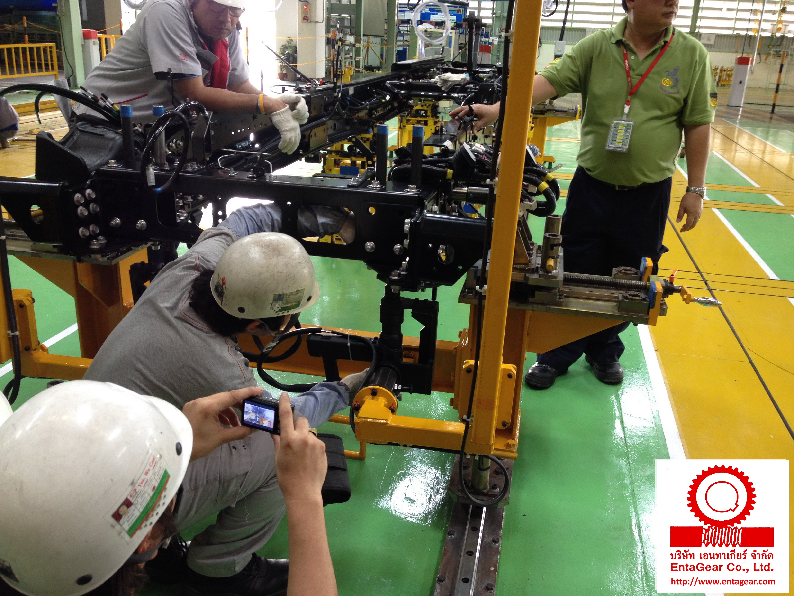 ติดตั้ง Atlas Copco Electric Nutrunner Tools สำหรับ Assembly Line ส่วนงาน Frame Assy