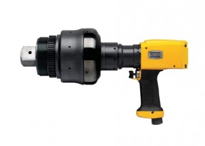 LMP61 H1900-38 : Pneumatic, non reversible, non shut-off, pistol grip nutrunner